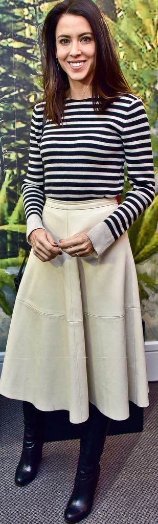 Koleksiyonunu yeni yerinde tanıttı