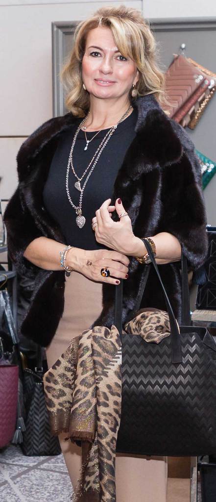 Alışveriş şenliği yeni yıl konseptiyle gerçekleşti