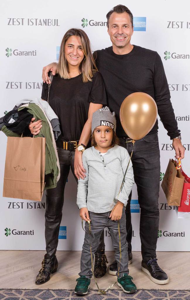 Alışveriş şenliği yeni yıl konseptiyle gerçekleşti