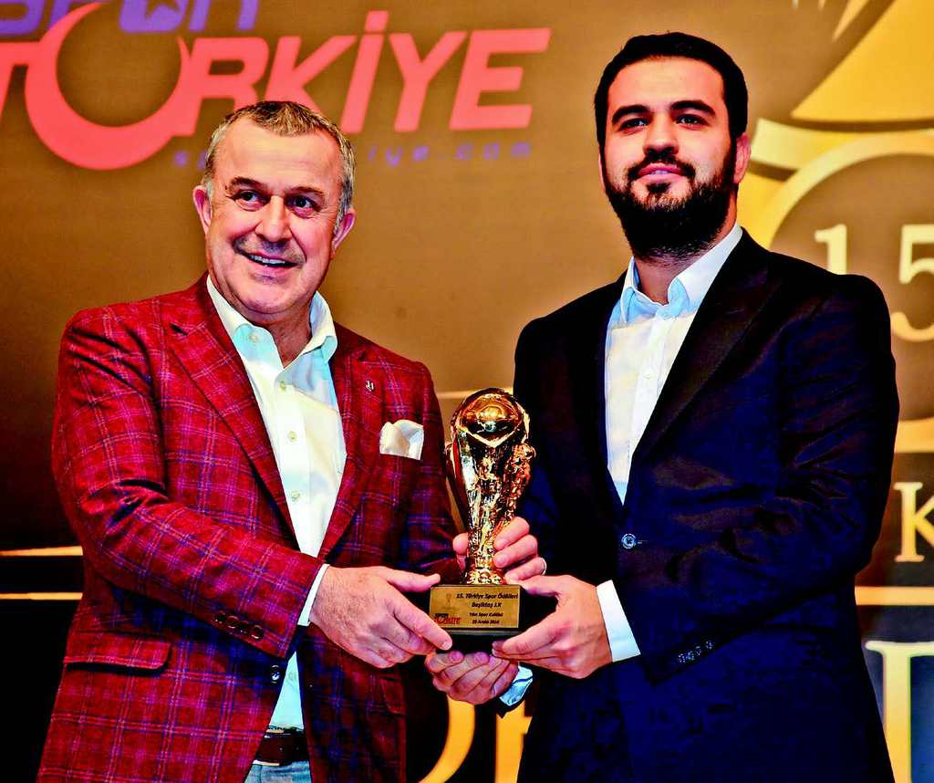 Turkuvaz'a ödül yağmuru