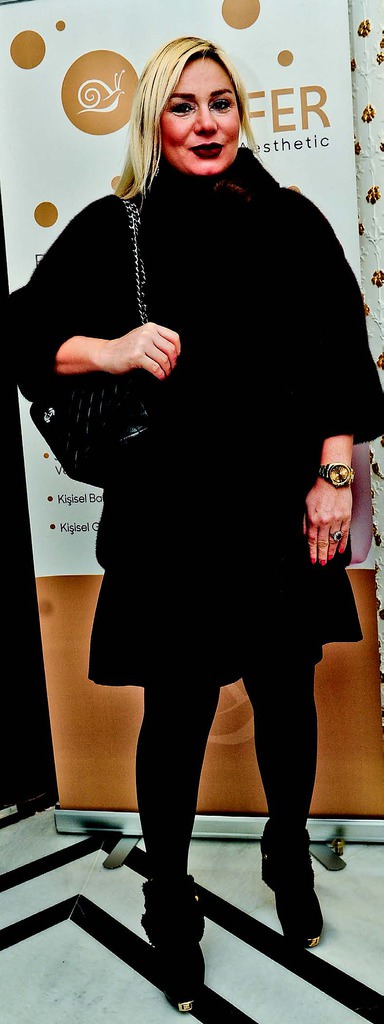 Yeni yerinde yeni yıl daveti verdi