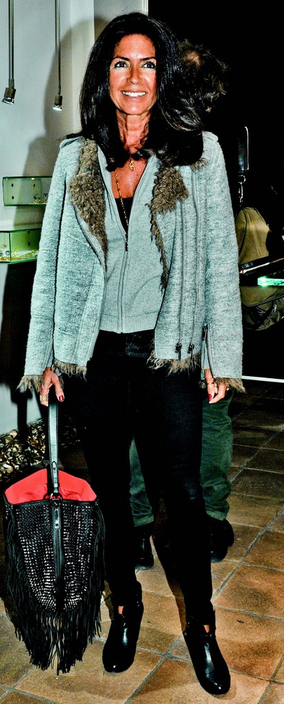 Heykel ile mücevheri buluşturdu