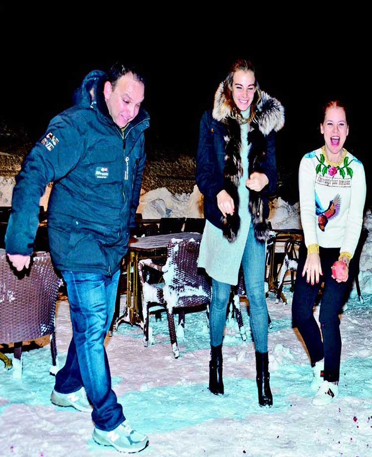 Yeni yıla yine nar patlatarak girdiler