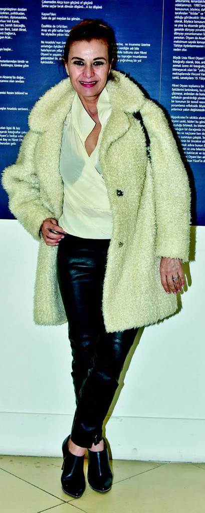 Ünlü sanatçıyı özel bir sergiyle andılar 