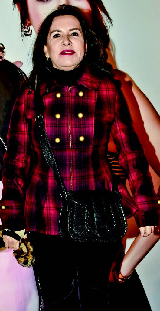 'Dönerse Senindir' filmi için renkli gala