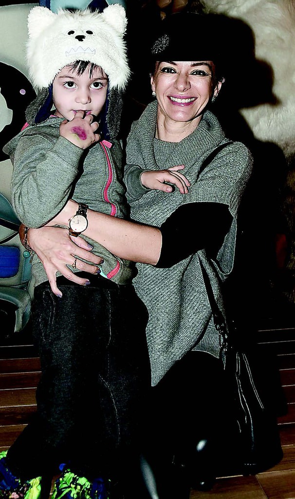 Çocuklarıyla birlikte eğlendiler