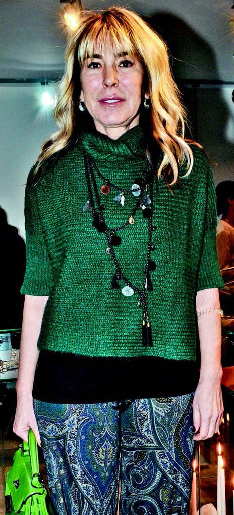 Heykel ile mücevheri buluşturdu