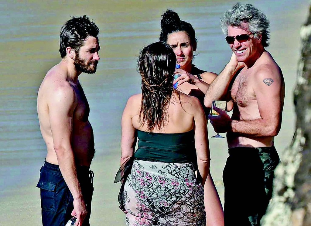 Ünlü isimler rotalarını sıcak destinasyonlara çevirdi