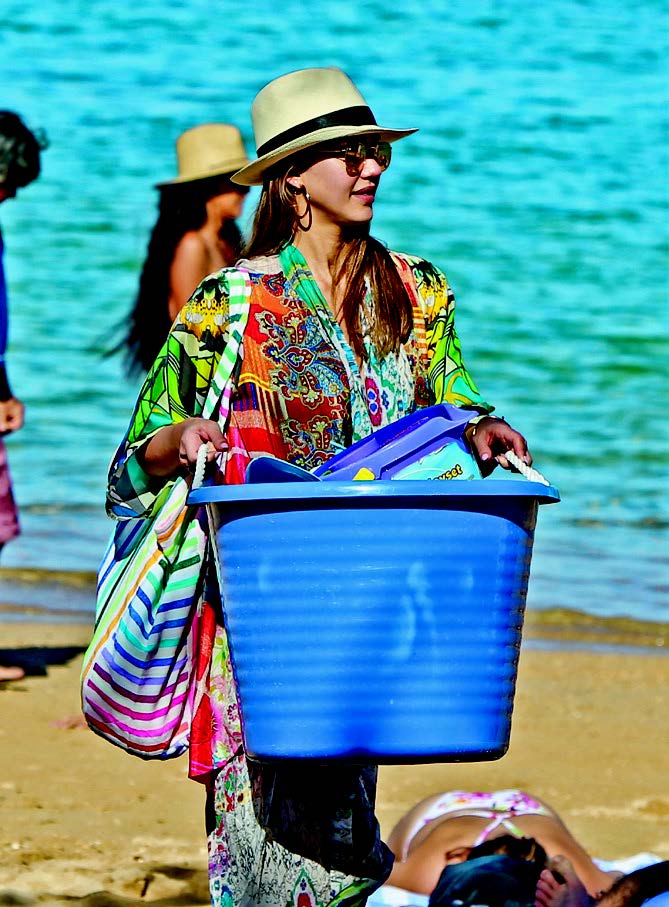 Ünlü isimler rotalarını sıcak destinasyonlara çevirdi