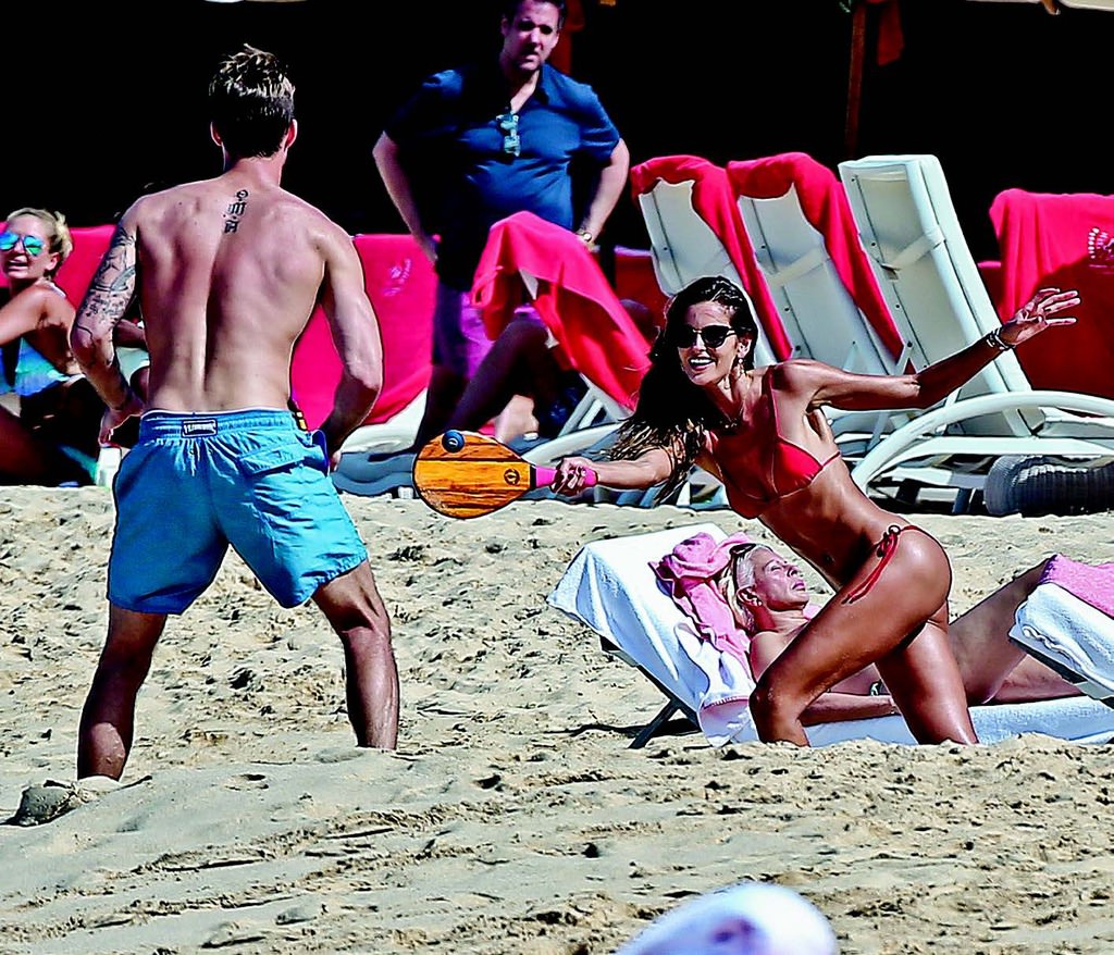 Ünlü isimler rotalarını sıcak destinasyonlara çevirdi