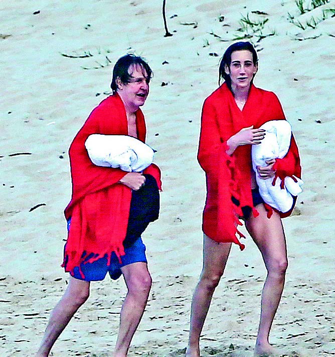 Ünlü isimler rotalarını sıcak destinasyonlara çevirdi