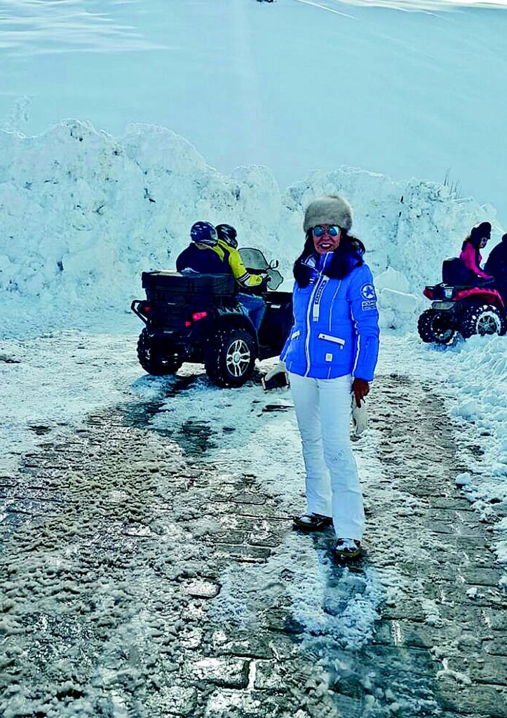 Yeni yılı karlar içinde karşıladı