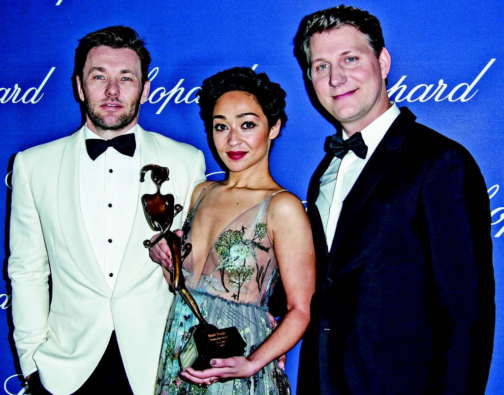 2017'nin ilk ödülleri dağıtıldı