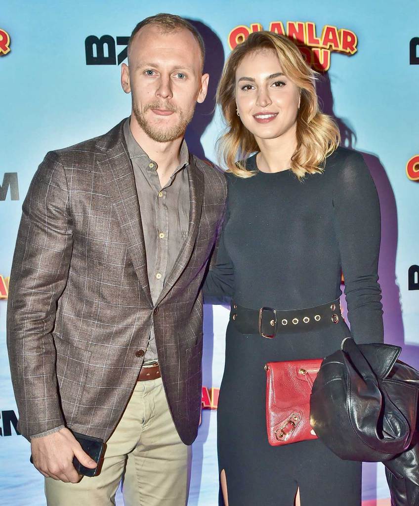 Galada kahkaha tufanı yaşandı