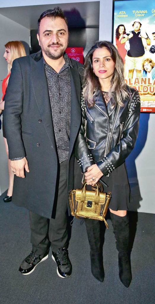 Galada kahkaha tufanı yaşandı