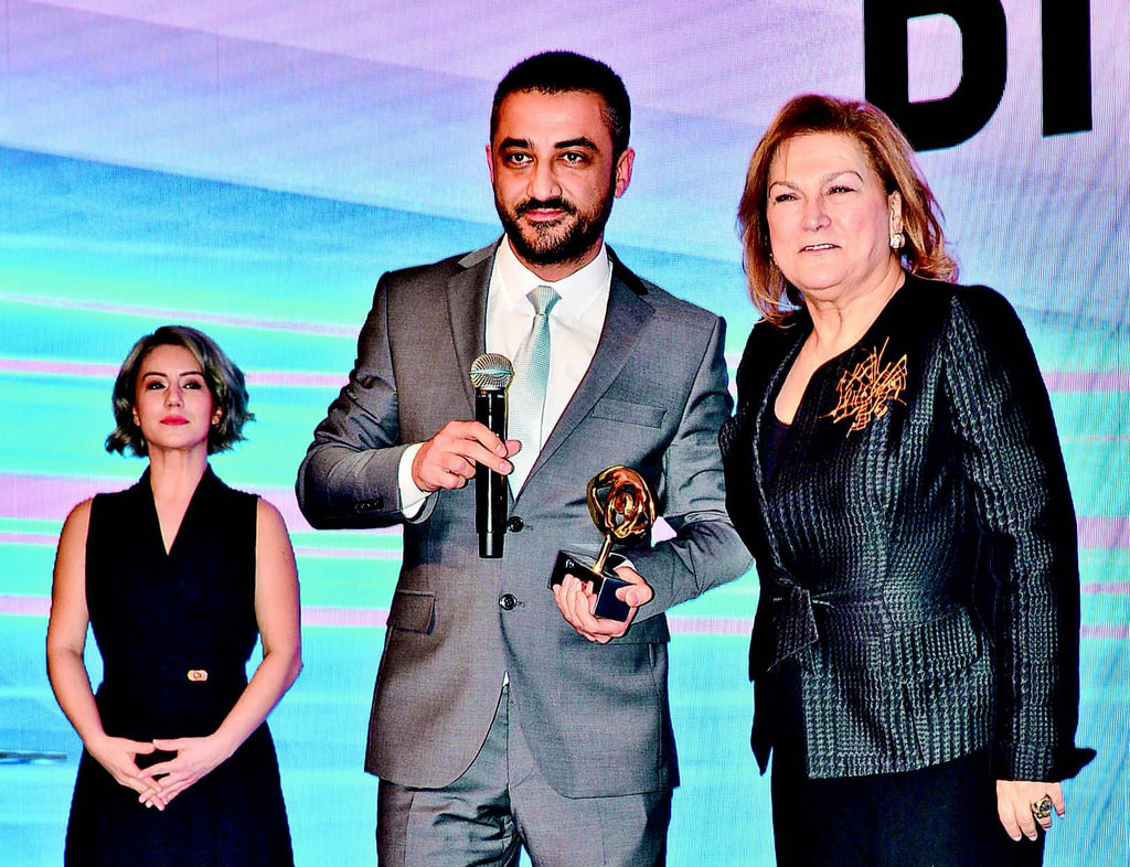 Sabahcı'dan ödül töreni