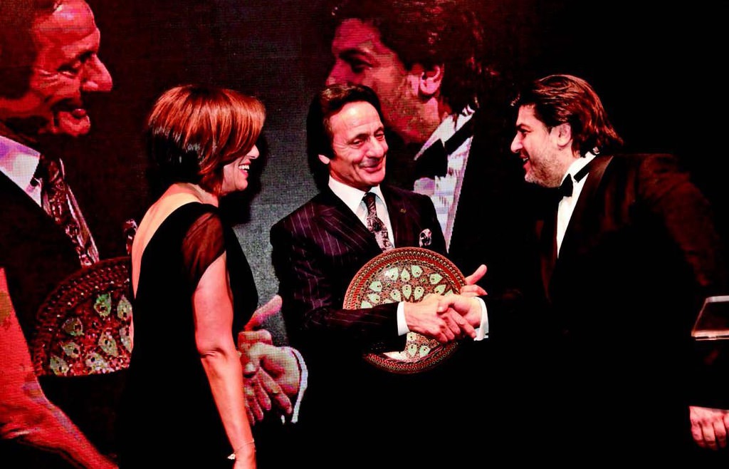 10. yıla görkemli kutlama