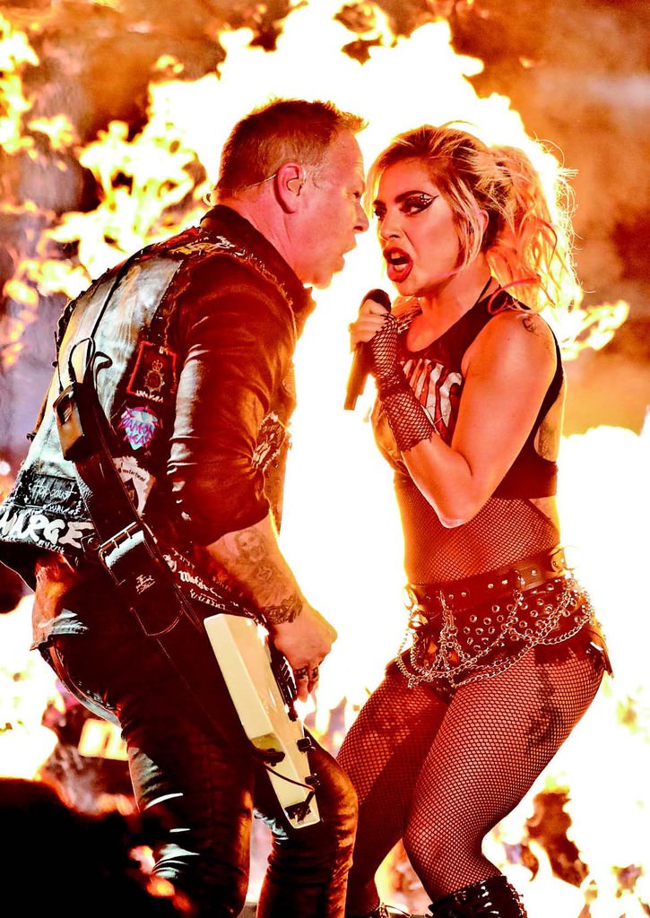 Grammy Ödül Töreni'ne performanslar damga vurdu