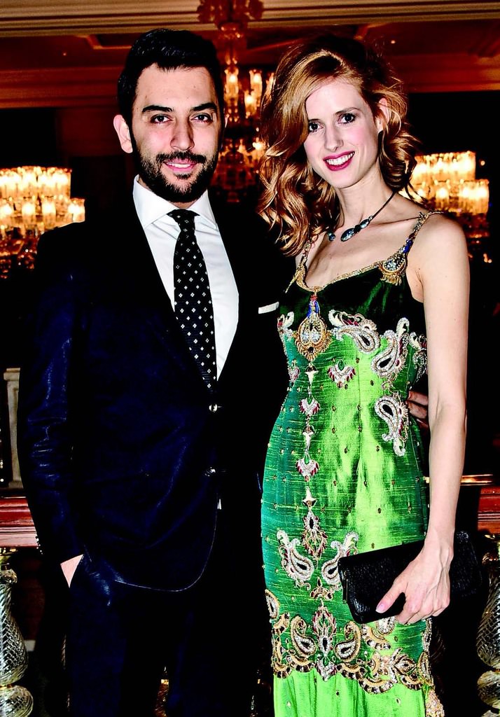 Ünlü isimlerin yaptığı resimler kapışıldı!