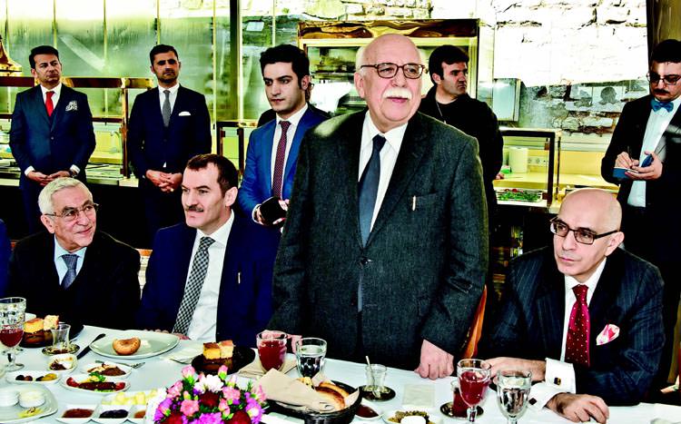 Bakan ile 'Kültür Sanat Buluşması'