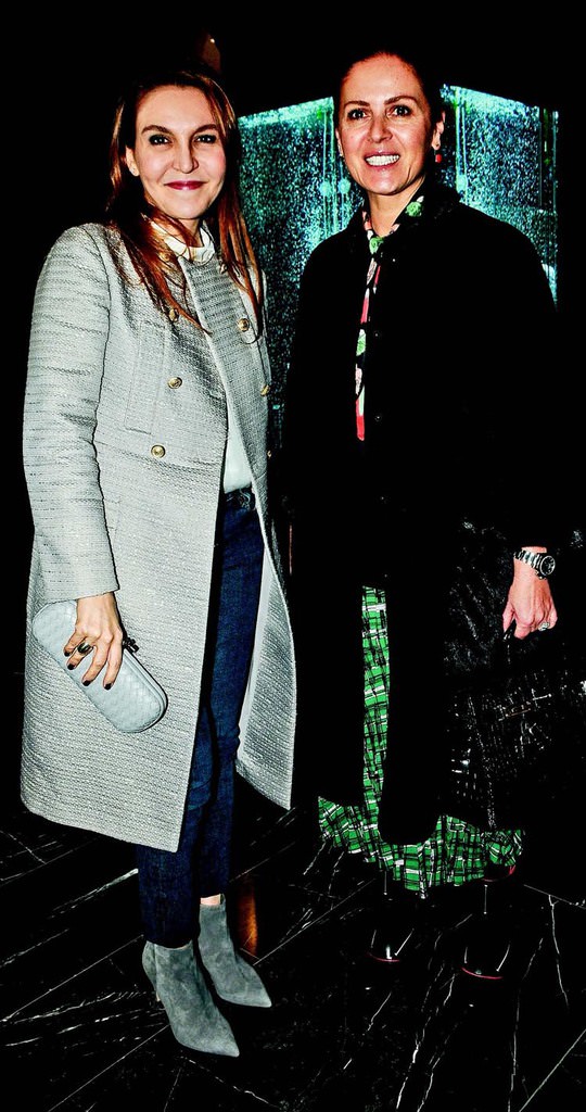 Deniz yıldızlarını su yüzüne çıkardı