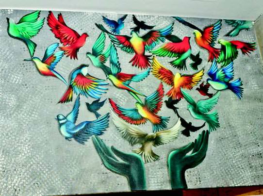 Toprak Sanat'tan şehit aileleri yararına sergi