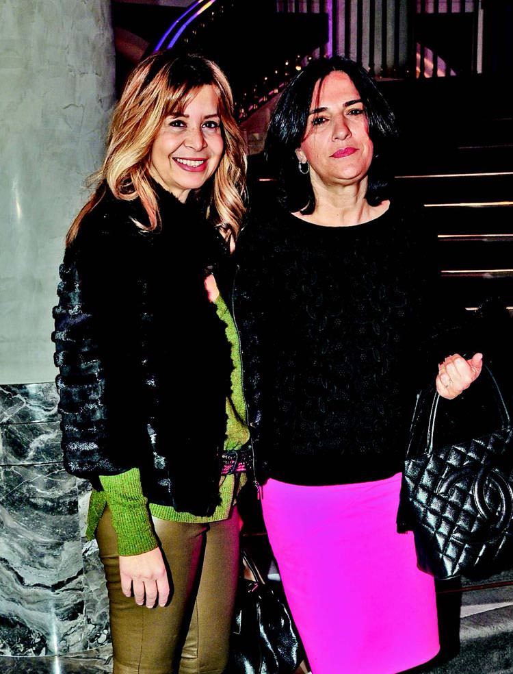 Atıl Kutoğlu'ndan 'Açık Kapı' yararına defile