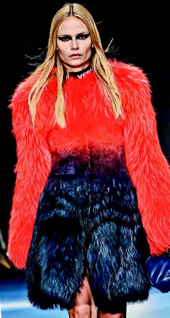 İtalyan moda devleri Milano'da şov yaptı 