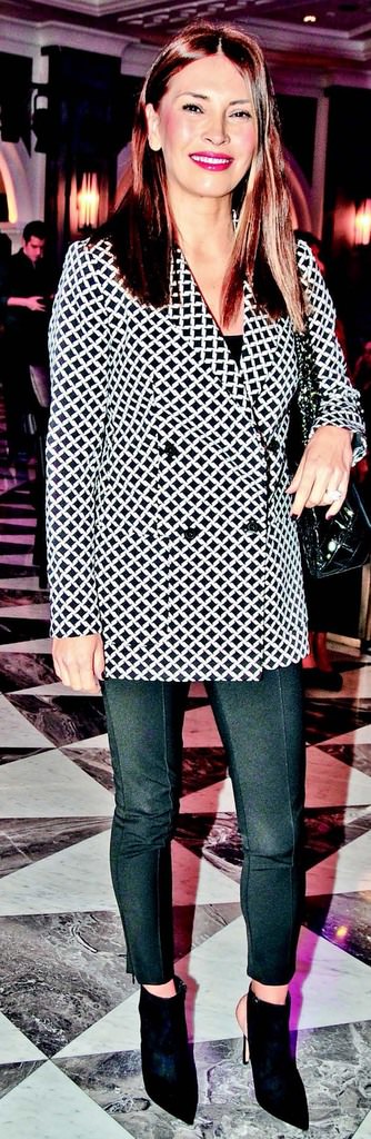 Atıl Kutoğlu'ndan 'Açık Kapı' yararına defile