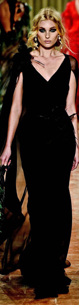 İtalyan moda devleri Milano'da şov yaptı 