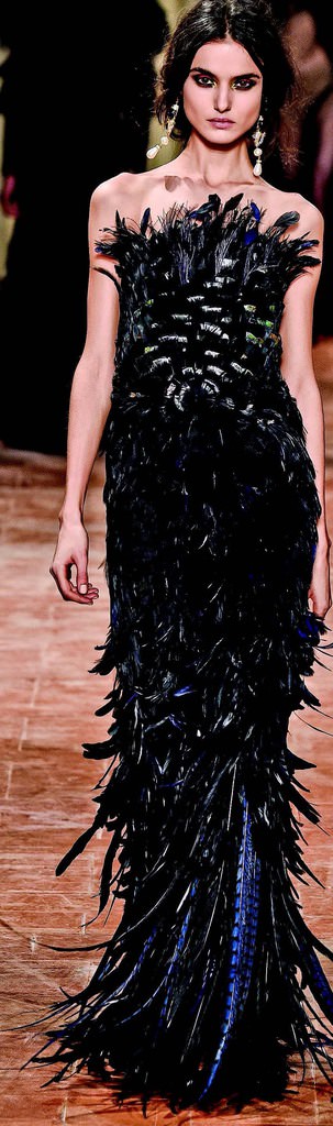 İtalyan moda devleri Milano'da şov yaptı