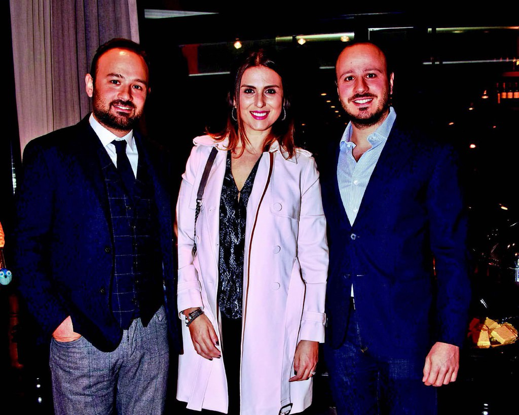 Mutfağa girip hünerlerini gösterdi