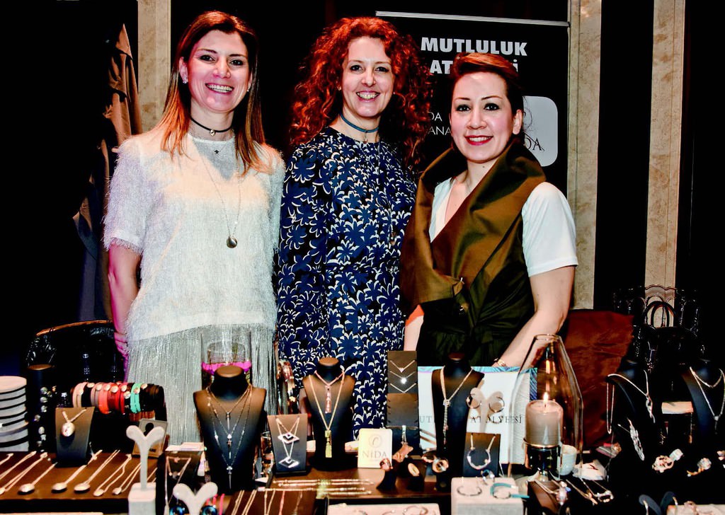 Tasarımcılar kermeste buluştu 