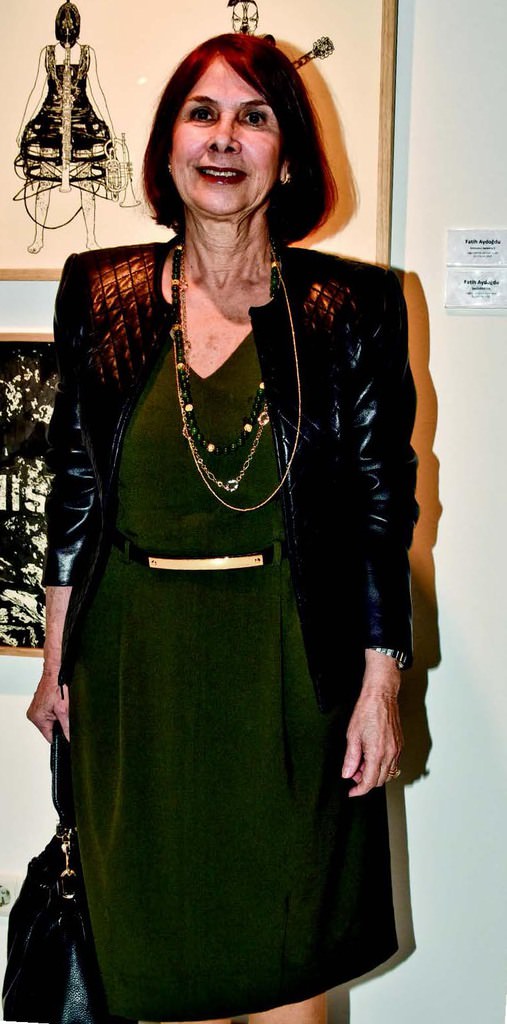 25 erkek sanatçının eseri kadınlar için sergileniyor