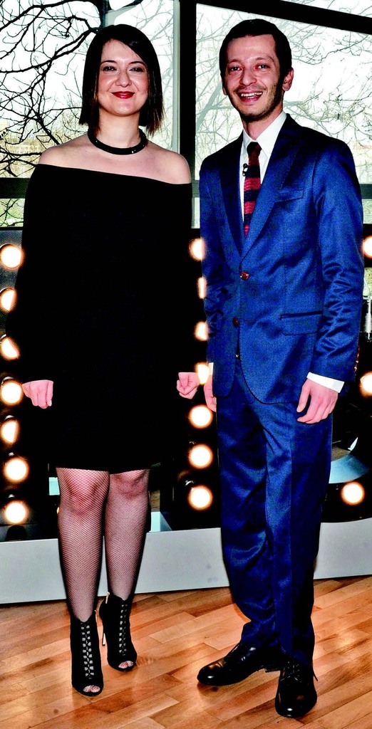 Genç kızlar için küpe tasarladılar