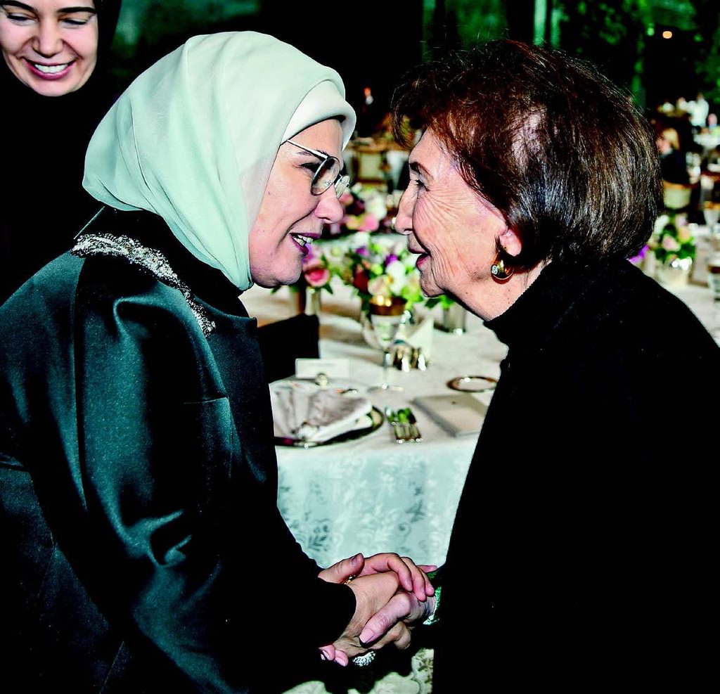 Külliye'de başarılı kadınları ağırladı