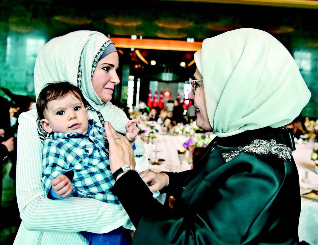 Külliye'de başarılı kadınları ağırladı