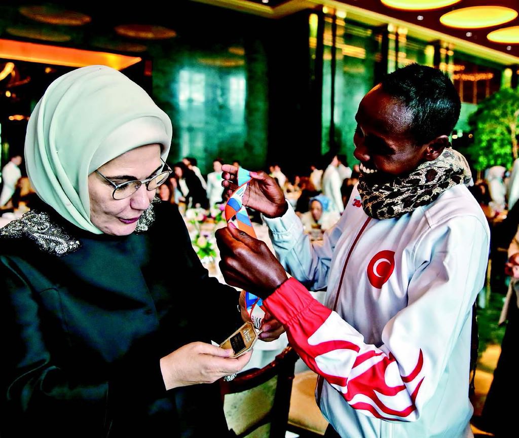 Külliye'de başarılı kadınları ağırladı