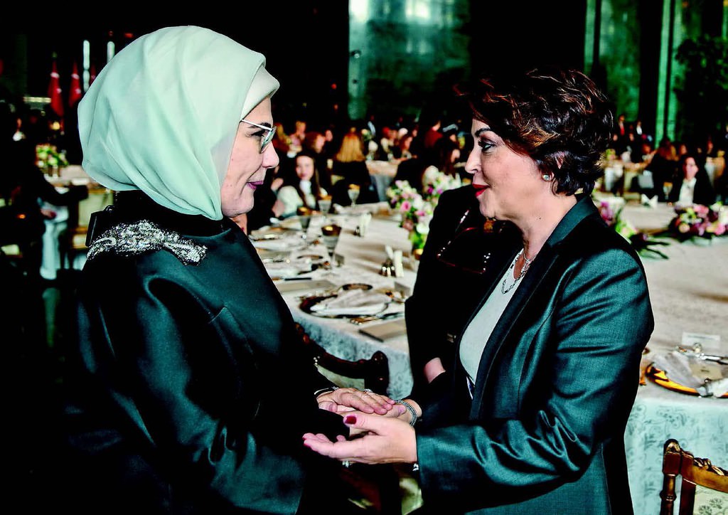 Külliye'de başarılı kadınları ağırladı