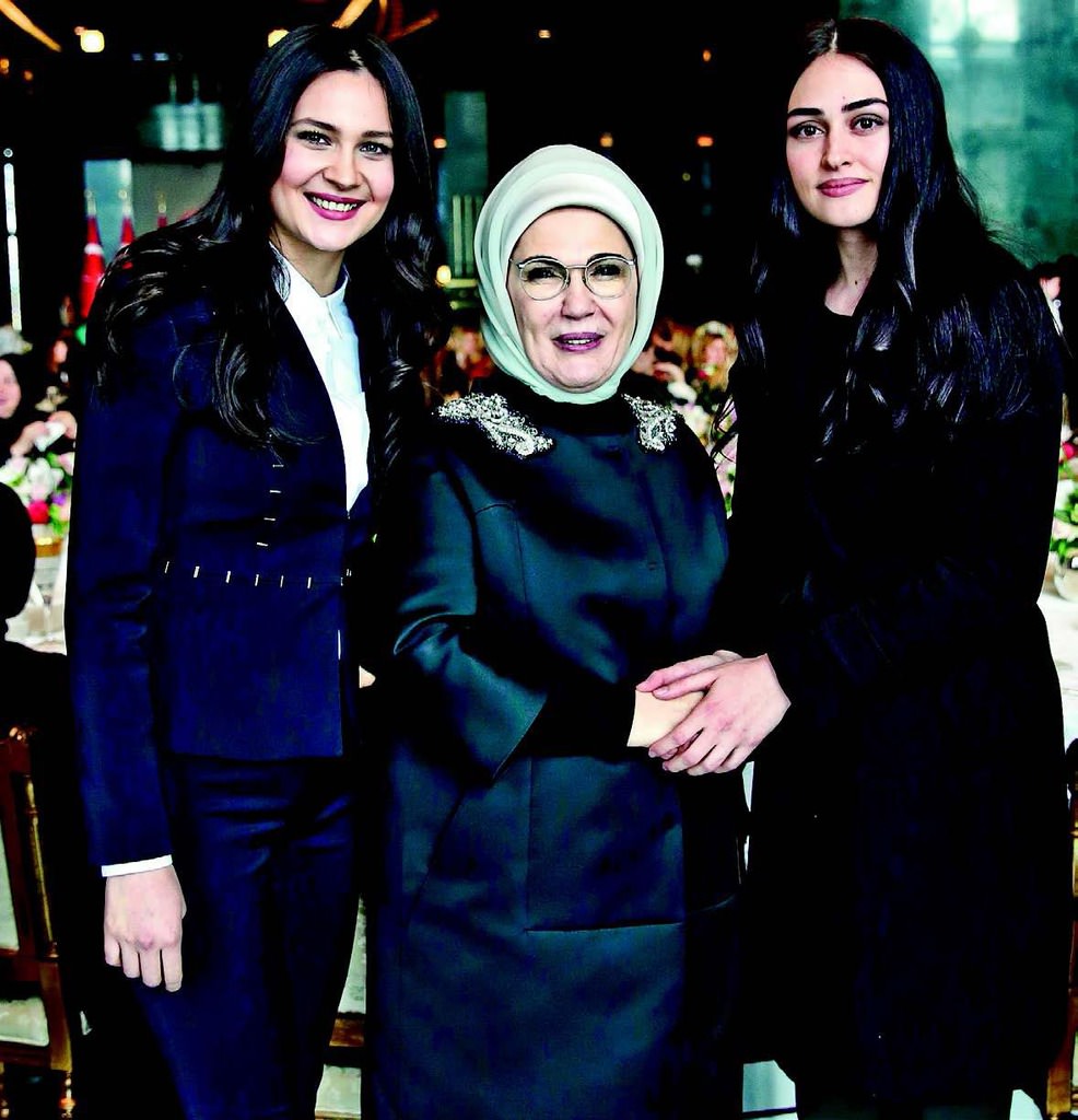 Külliye'de başarılı kadınları ağırladı