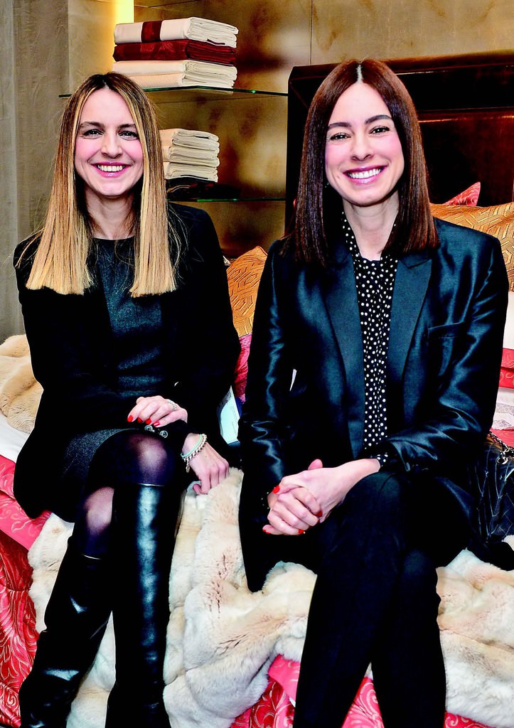 Bir davette iki tanıtım yapıldı