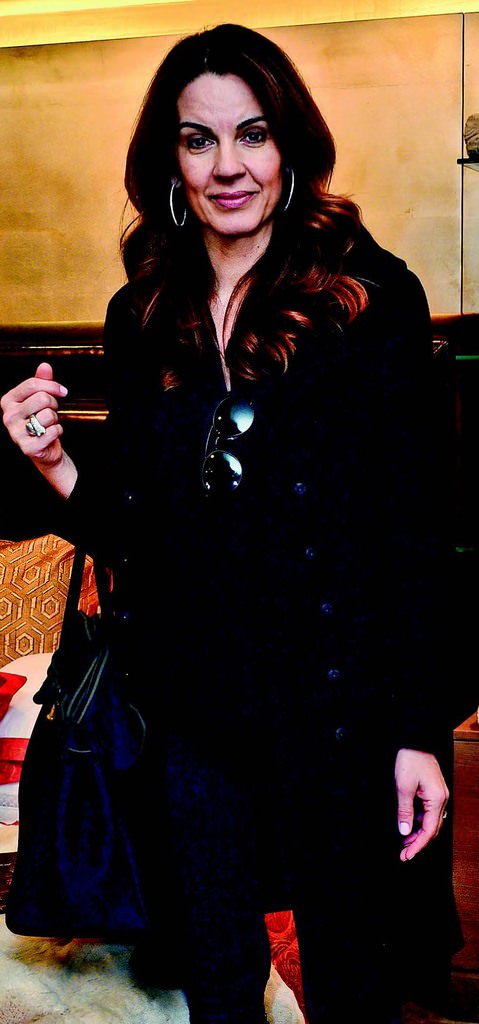 Bir davette iki tanıtım yapıldı