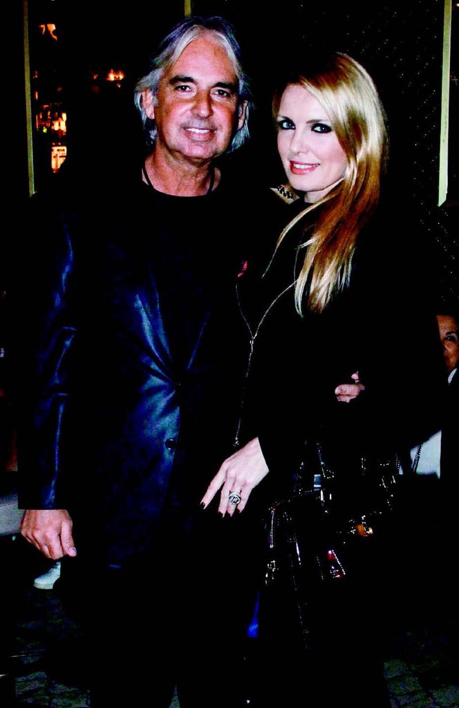 Dostlarını ağırladı