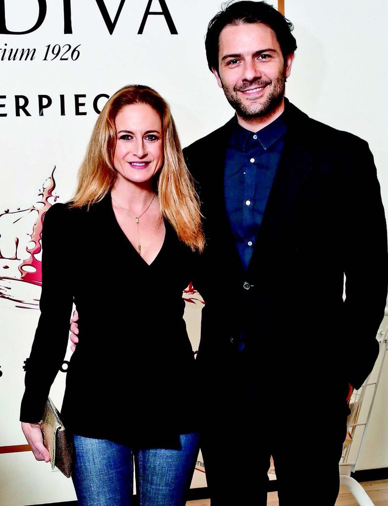 Ünlü markadan market kutlaması