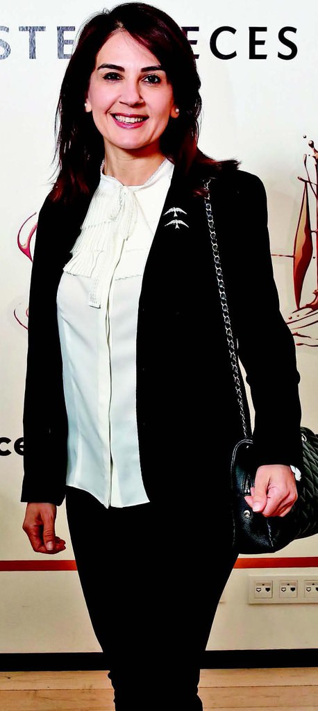 Ünlü markadan market kutlaması