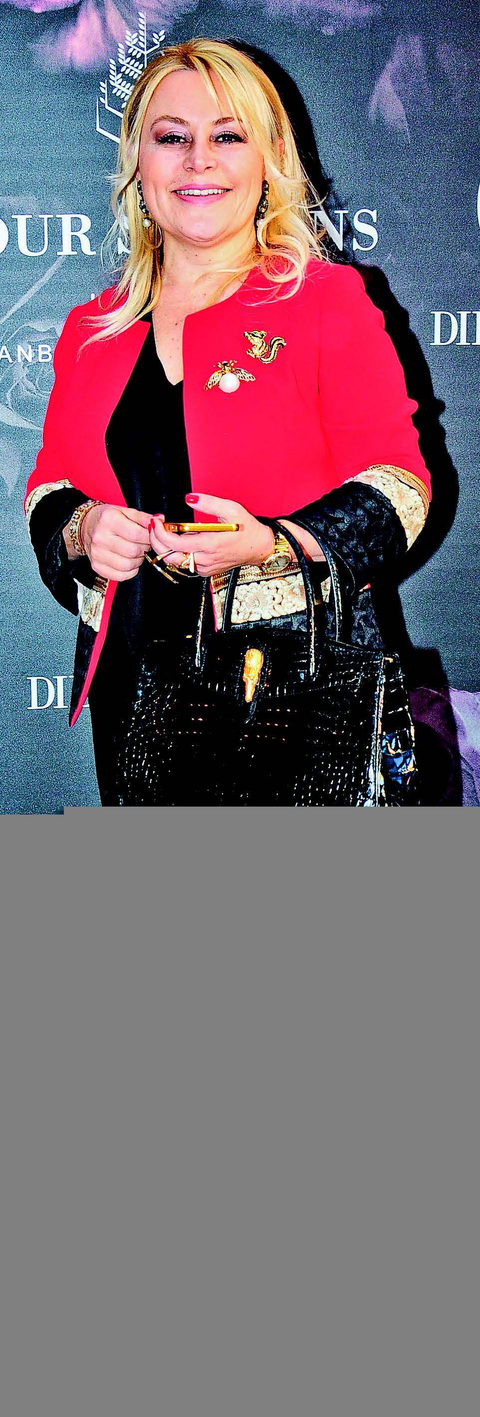 Dilek Hanif'ten yeni hazır giyim koleksiyonu 