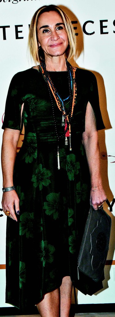 Ünlü markadan market kutlaması