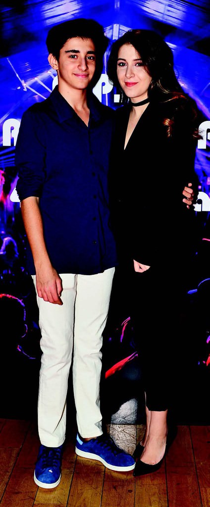 44. yaşını renkli bir partiyle kutladı