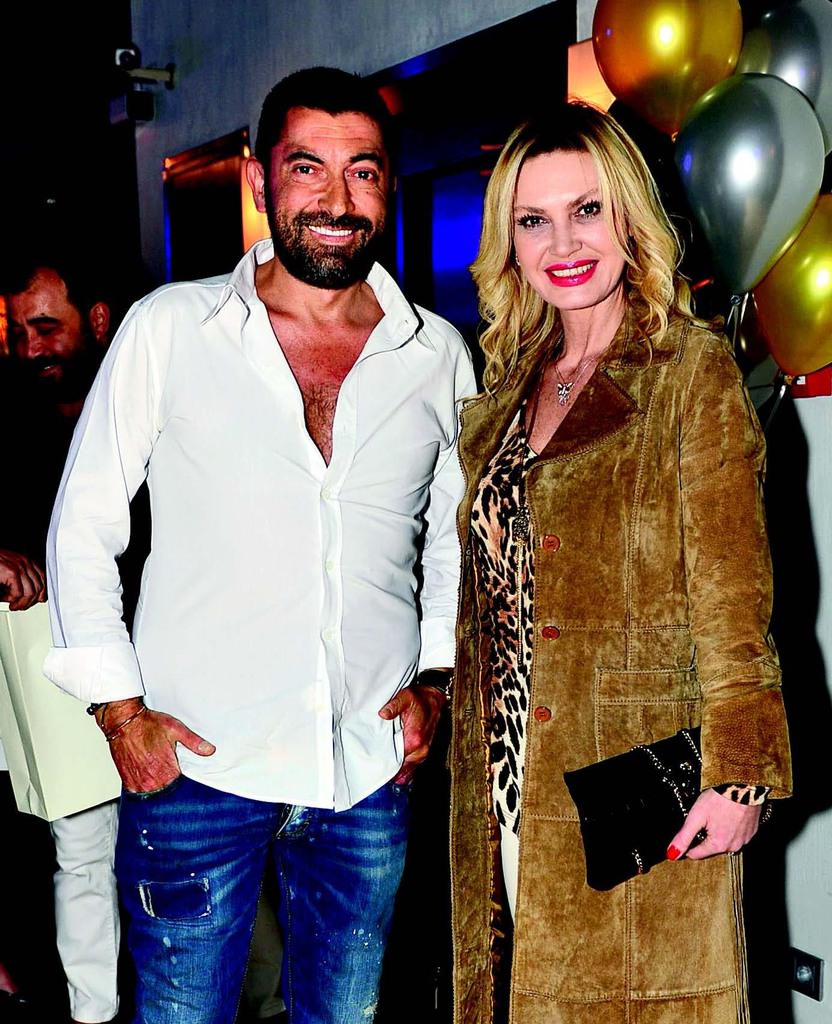 44. yaşını renkli bir partiyle kutladı