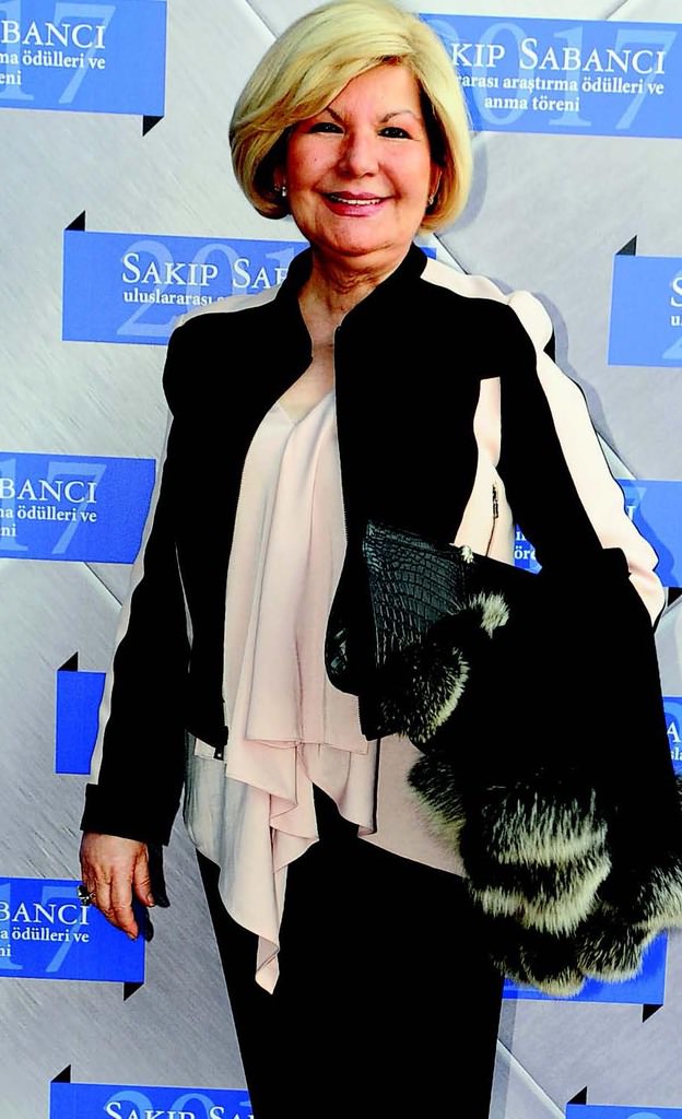 Ölüm yıldönümünde ödül töreni ile anıldı